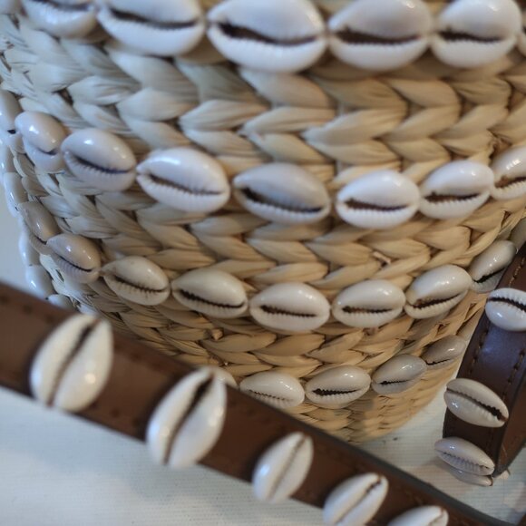 NWOT Womens Poolside NY Natural The Bobbi Straw Shell-Embellished Bucket Bag - Picture 5 of 15